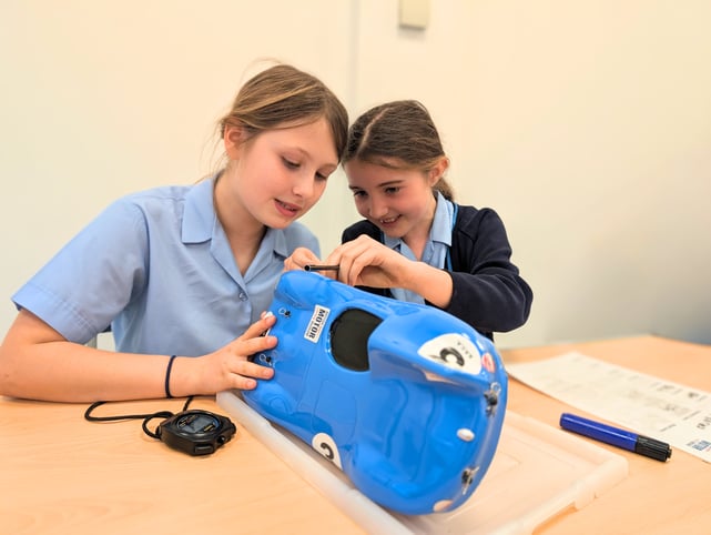 School girls rc car